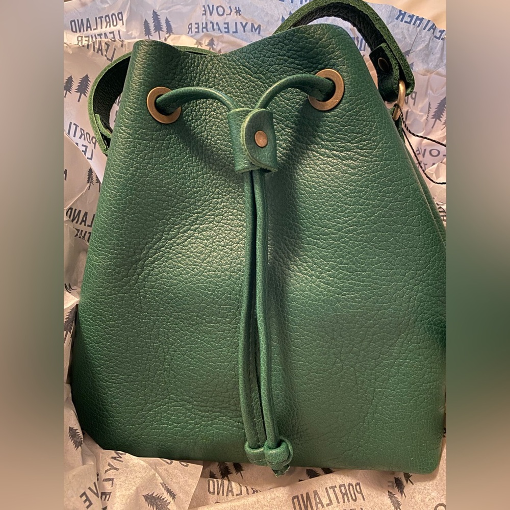 🆕 Portland Leather Goods Small Bucket - Bacalar 💚 - Picture 3 of 13